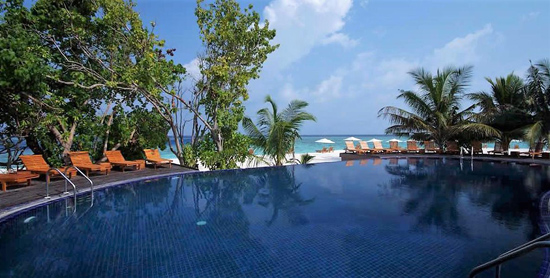 Piscina del Adaaran Prestige Vadoo