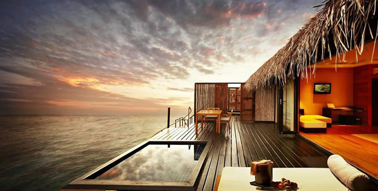 Terraza de la Sunset Water Villa del Adaaran Prestige Vadoo