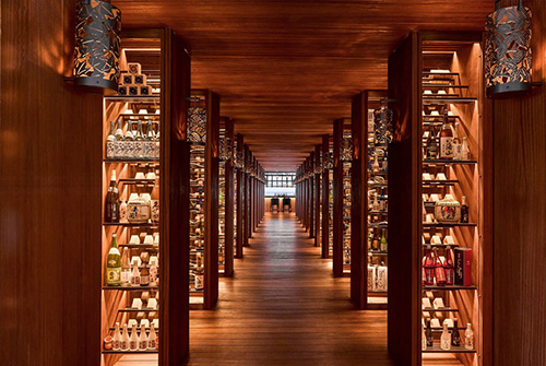 Saoke, restaurante japonés–peruano sobre la laguna en JOALI Maldives