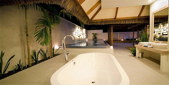 Baño de la Honeymoon Pool Villa
