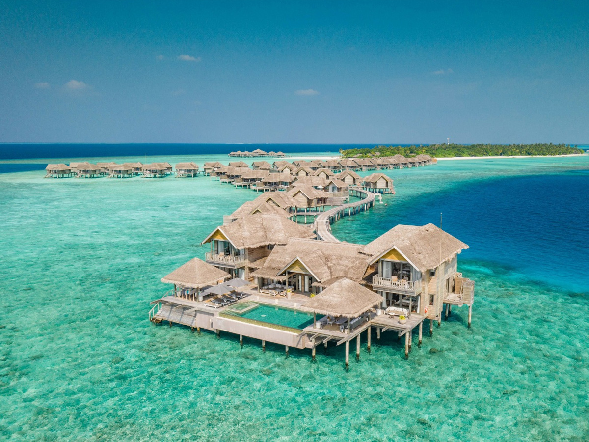 Villas sobre el agua en la laguna de Vakkaru Maldives