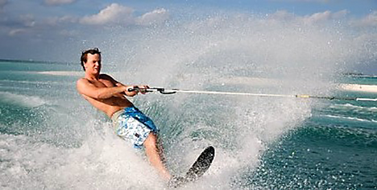 Esquí acuático en el Paradise Island Resort & Spa