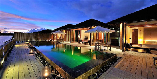 Terraza de la Two-Bedroom Ocean Suite with Pool en el Paradise Island Resort & Spa