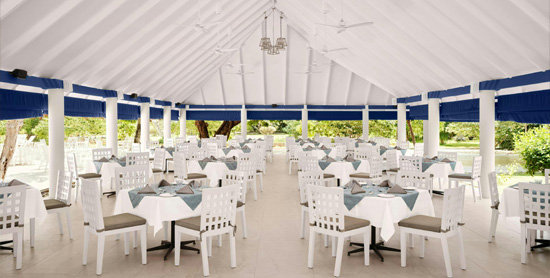 Restaurante Main Dinning en Paradise Island Resort & Spa