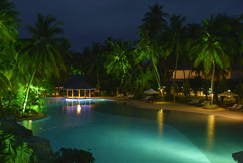 Piscina principal de Villa Park Resort and Spa