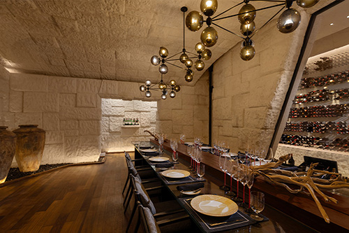 The Rock, bodega y espacio de cenas maridaje en Waldorf Astoria Maldives Ithaafushi