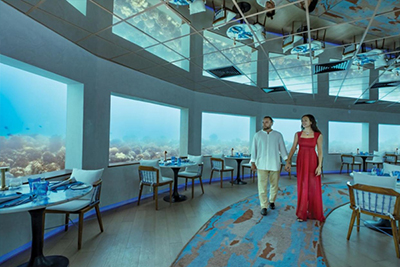 Restaurante submarino en OBLU Select Lobigili